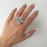 Anillo artesanal elegante estrella con ágata natural en plata 950 libre de níquel Chile