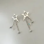 Aros Lluvia Estelar hechos a mano en plata 950 con estrella, cristales Swarovski y cadenas Chile