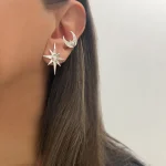 Aros artesanales Sendero de Luz en plata 950 calada con cristal Swarovski certificado forma estrella - Pilar Segura Orfebre Chile