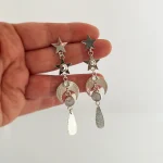 Aros Firmamento hechos a mano en plata 950 con piedra luna natural y cristales Swarovski certificados Chile