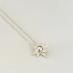 Collar artesanal con estrella de plata 950 técnica martillado y cristal Swarovski certificado - Pilar Segura