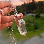 Talismán Astral hecho a mano en plata 950 con cuarzo cristal natural, labradorita y Swarovski Chile
